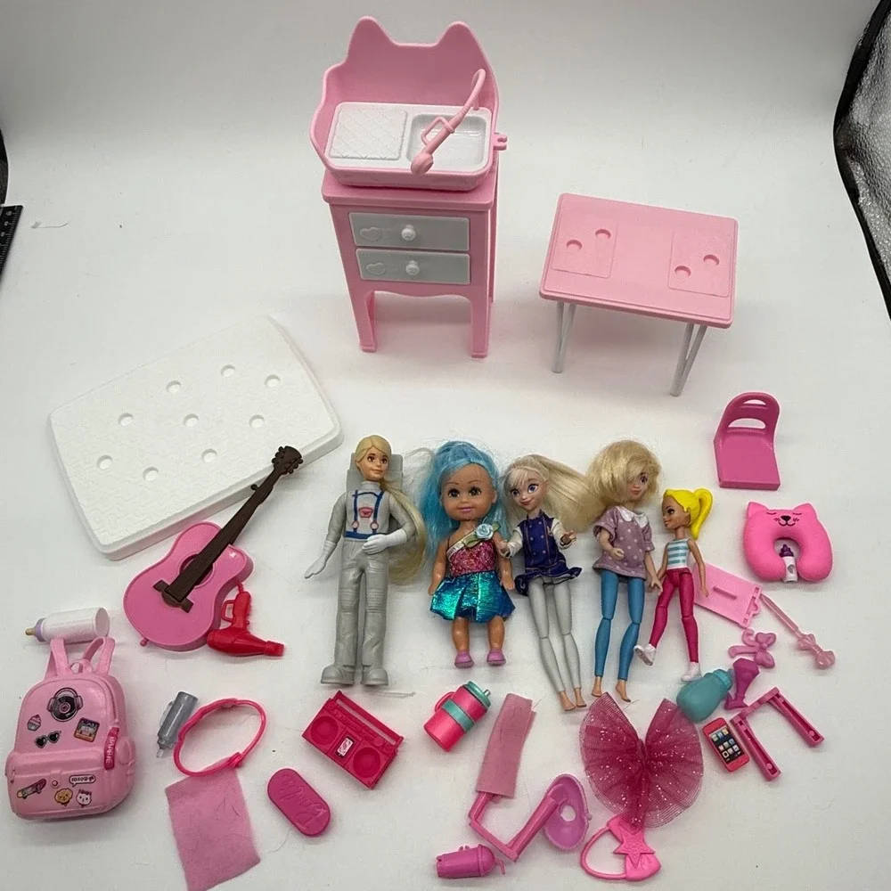 Mattel Barbie Chelsea Doll mixed brand Lot Dolls Furniture Accessories toy lot.